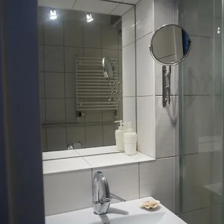 Apartament Karolkowa 58- Blisko Centrum *
